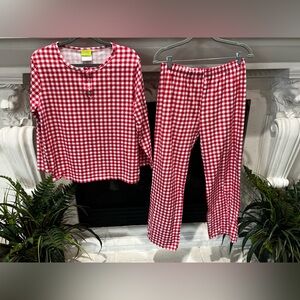 Women's Red Gingham Long-Sleeve Pajama Set